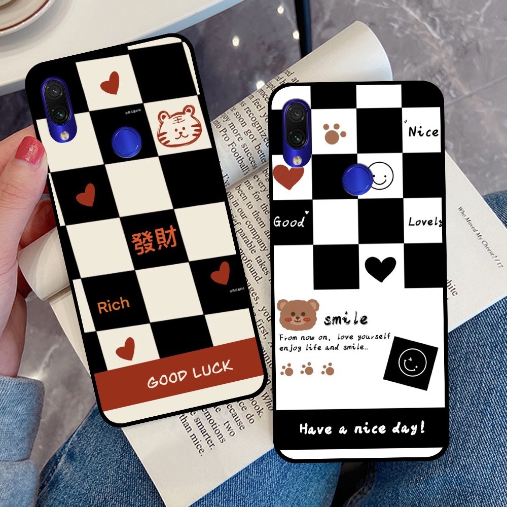 Ốp Xiaomi Redmi 7 / Redmi Note 7 / Redmi Note 7 Pro in hình sọc caro, họa tiết đen trắng dễ thương