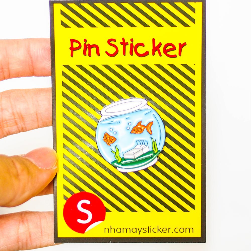 Pin sticker ghim cài áo Sticker Factory - Chủ đề Bể cá vàng