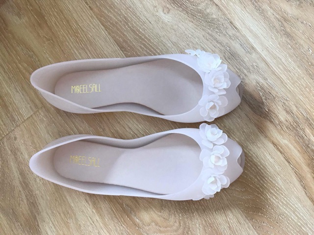 Giày nhựa đính hoa. Hàng Order 5 ngày. Hãy xem đánh giá và ảnh thật sản phẩm nnhé 🎉 | BigBuy360 - bigbuy360.vn