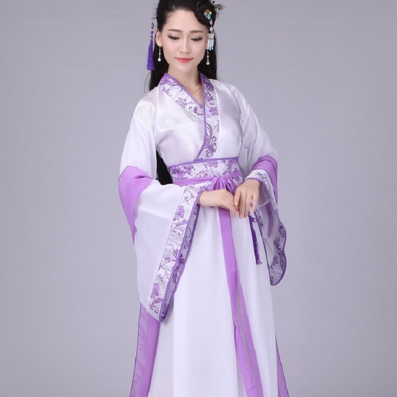 Trang phục cổ trang Trung Quốc họa tiết hoa cổ điển thanh lịch