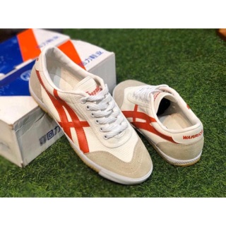 Giày đá bóng Warrior Tàu Sịn