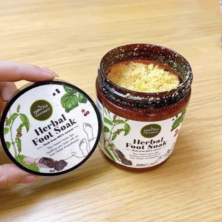 Muối Ngâm Chân Thảo Dược Thái Lan 280g Giúp Thư Giãn Hiệu Quả