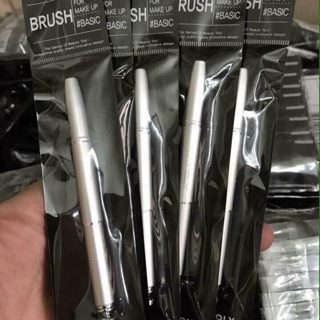 Cọ môi Tonymoly Lip Brush - Dạng bấm tiện lợi