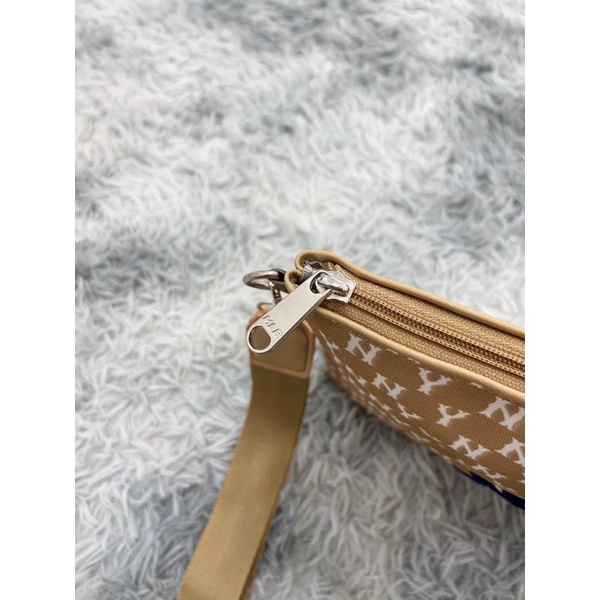 (Chuẩn hãng)Túi cầm tay MLB Monogram 29.5x23cmx2cm 2 màu HÀNG SẴN/ẢNH THẬT