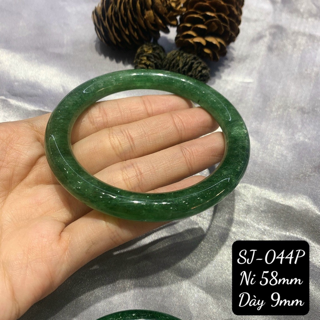 Vòng Kiềng Thach Anh Dâu Xanh Bảng Tròn 9-10mm
