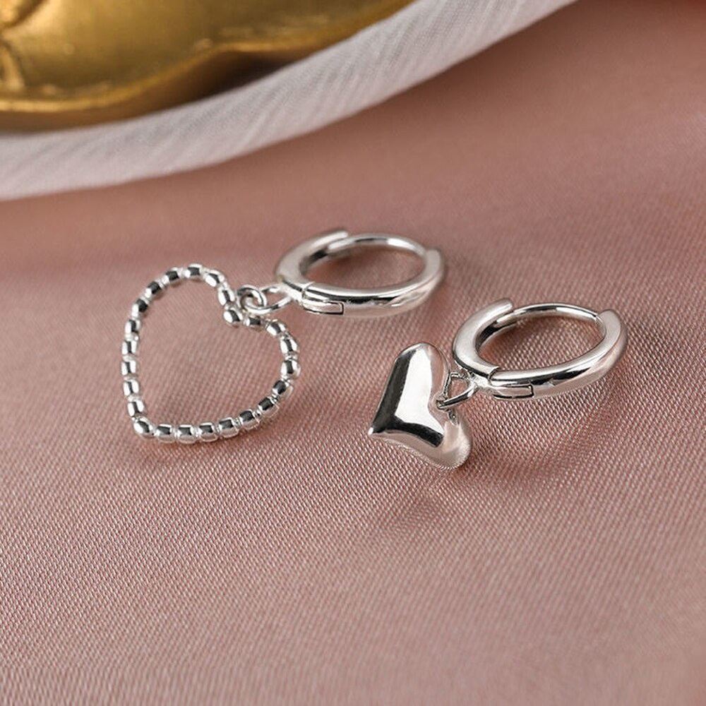 Bông Tai Hình Trái Tim Rỗng Không Đối Xứng Thời Trang Cho Nữ