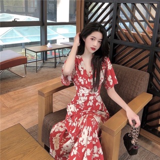 VÁY HOA ĐỎ CỔ V XOẮC EO