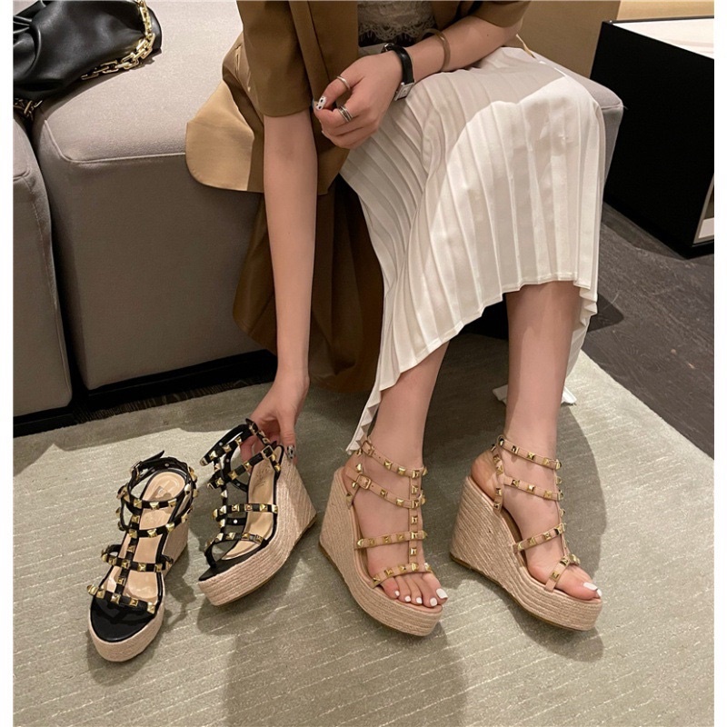 Sandal nạm đinh đế cói xuồng 10cm