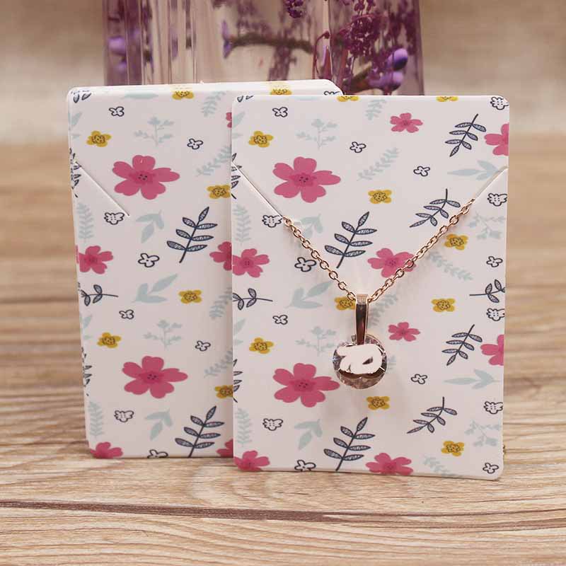 100pcs Colored printing paper 5*7 cm Pendant Jewelry Packaging Kraft Paper Card