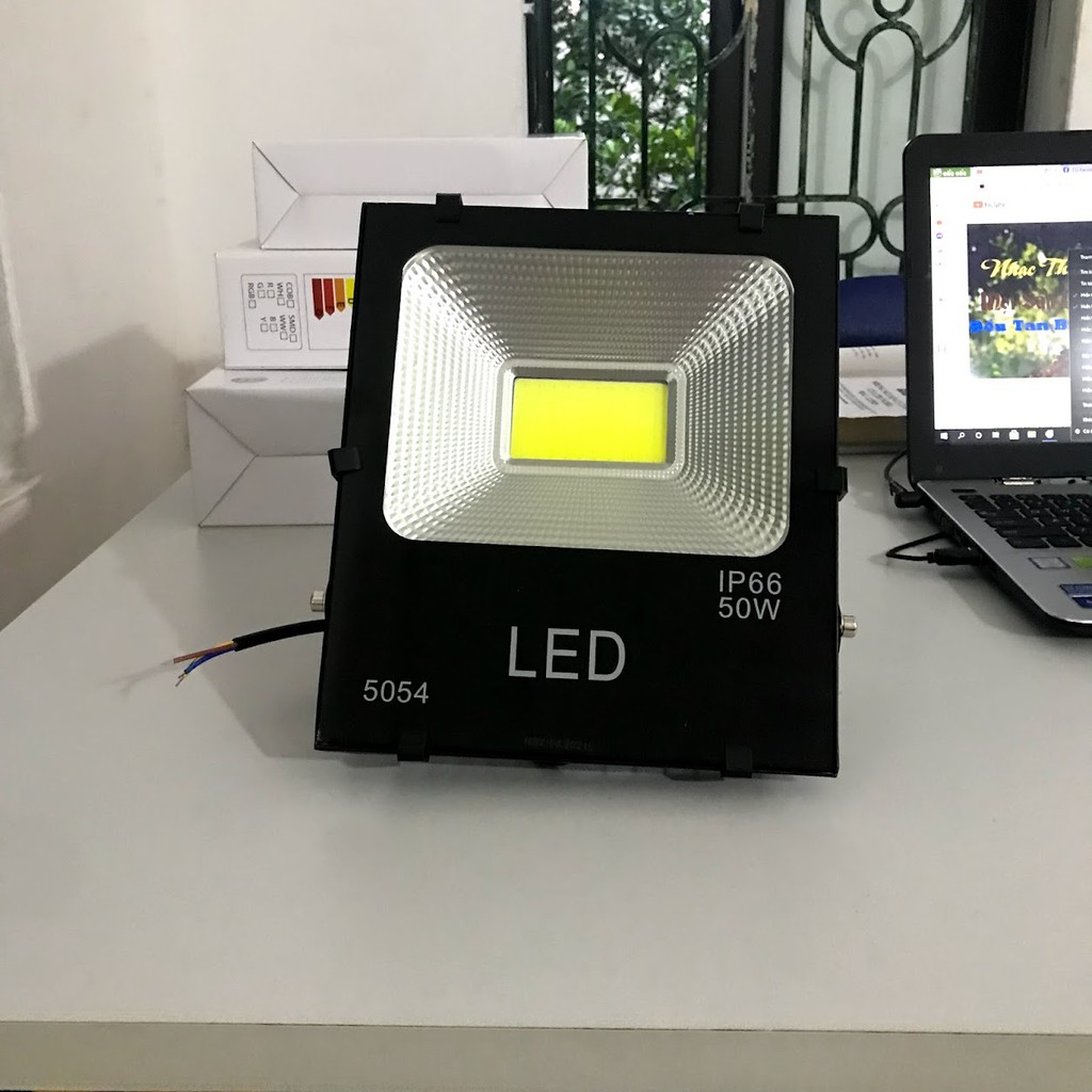 Đèn pha led 30w, đèn hắt biển quảng cáo chiếu sáng ngoài trời nhà xưởng chất lượng cao MINH NHAT HOANG.