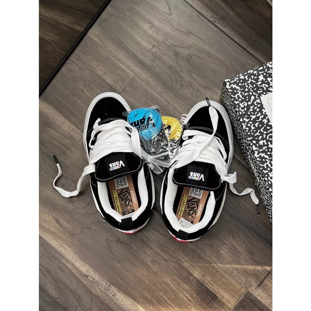 Giày Sneaker VANS VAULT KNU-SKOOL VR3 LX Phối Ren Màu Trắng Đen Phong Cách Retro 1702