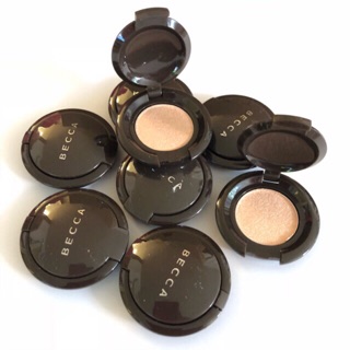 (Quà tặng sephora và ulta) Bắt sáng becca mini màu champagne pop