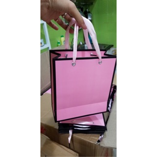 Mộc - Combo 100 túi giấy đựng mỹ phẩm đựng quà size 20*19*8.5cm màu hồng mã 29