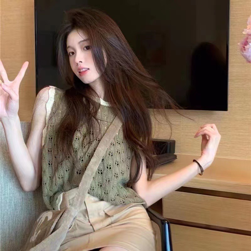 Áo Tanktop len viền màu