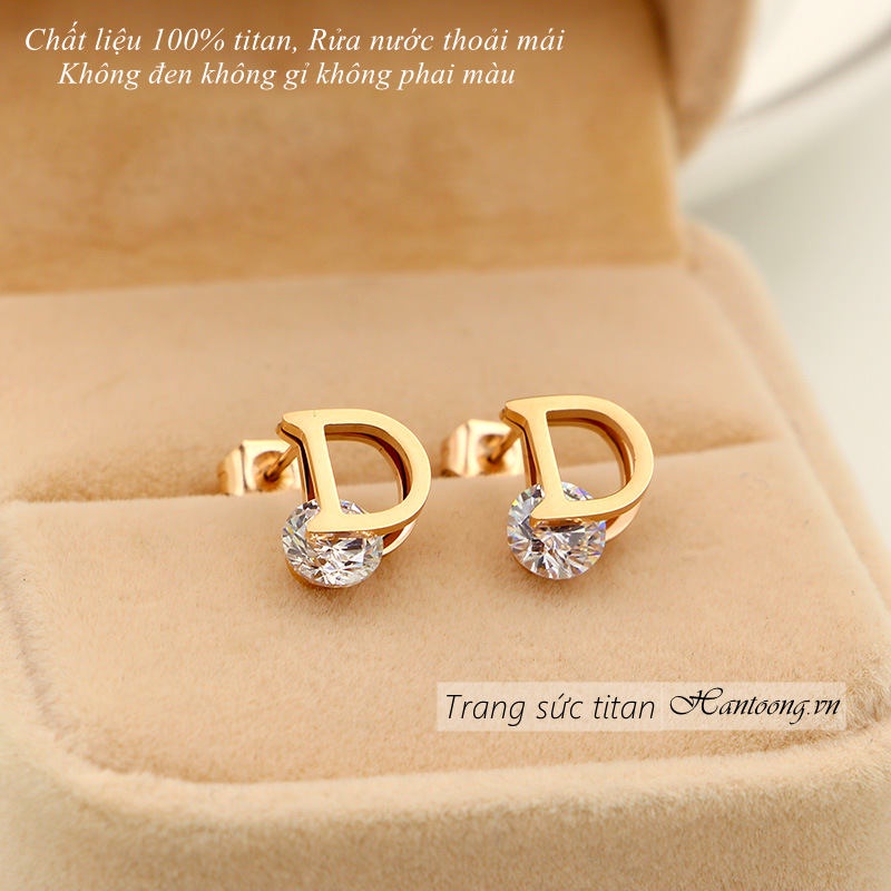 Khuyên Tai Titan Nữ Không Gỉ Thiết Kế Chữ D Kẹp Đá Pha Lê Thời Trang Thanh Lịch