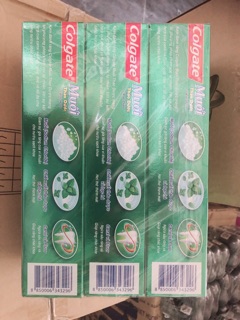 Kem đánh răng Colgate thảo dược muối tuýp