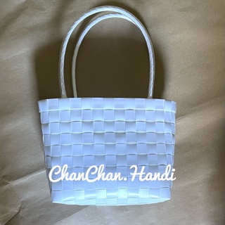 Túi xách đan tay, làn đan tay form đứng đeo vai màu trắng