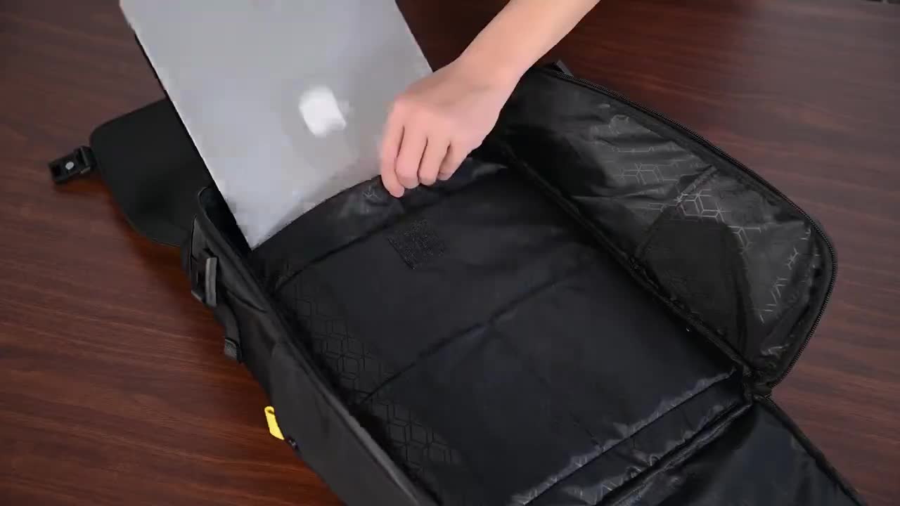Balo DIVOOM Pixoo Backpack-M, có hiển thị màn hình LED, ngăn chứa Laptop 15inch | BigBuy360 - bigbuy360.vn