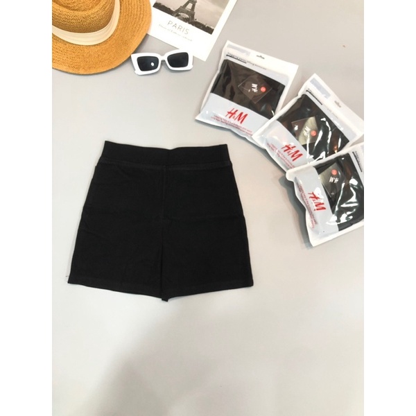 Sooc trơn đen nữ HM xuất dư xịn, quần đùi cạp cao chất jeans thô co giãn 4 chiều, vải dày dặn siêu hách dáng thời trang