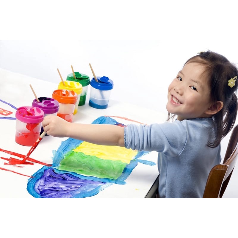 Hộp Bút Màu Sáp 12 Màu Cho Bé Tô Màu Sáng Tạo