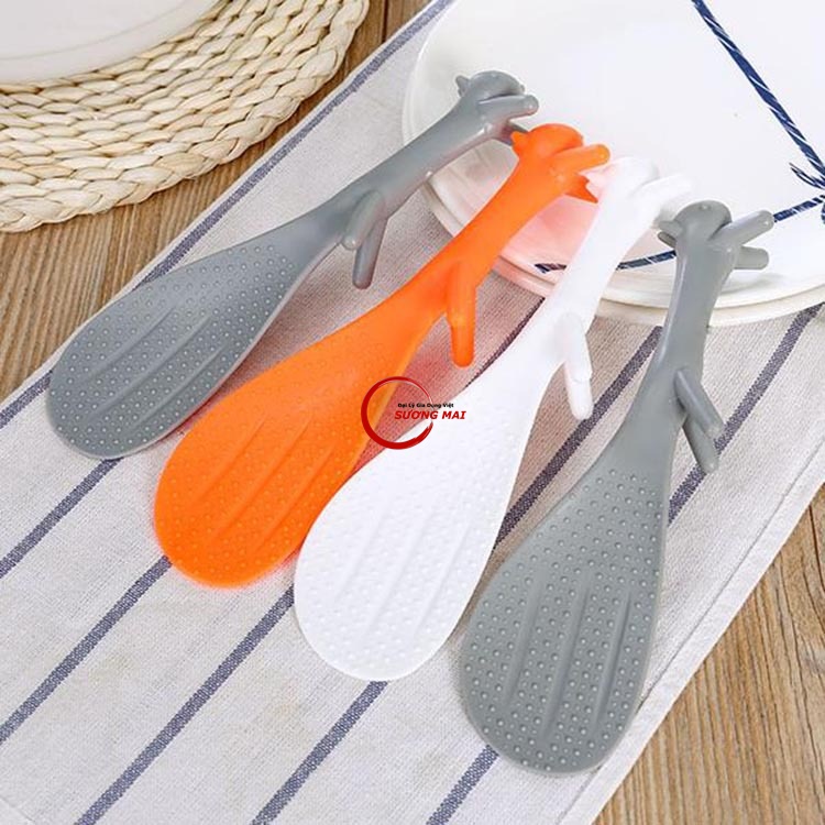 [Giá Sỉ] Vá Cơm, Muôi Nhựa Xới Cơm Chống Dính Tay Cầm Chống Bẩn