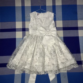Thanh lý đầm bé gái 8-13kg