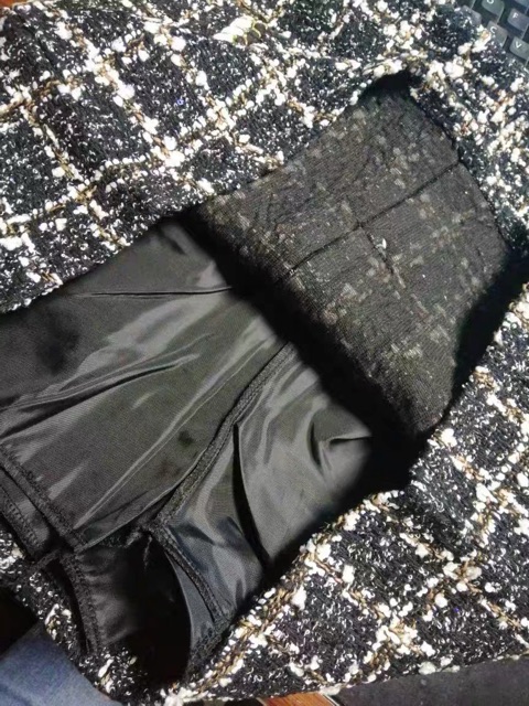 Chân váy dạ tweet có quần trong (kèm ảnh thật) | BigBuy360 - bigbuy360.vn