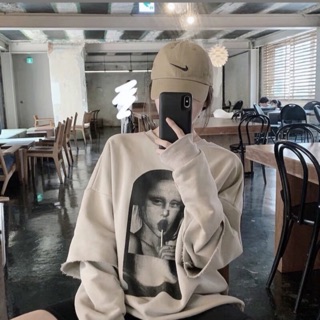 Sweater Loading..