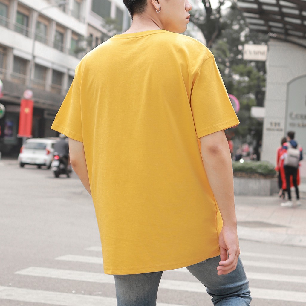 ÁO THUN CHAMPION BIG LOGO CHỮ IN MÀU VÀNG | BigBuy360 - bigbuy360.vn