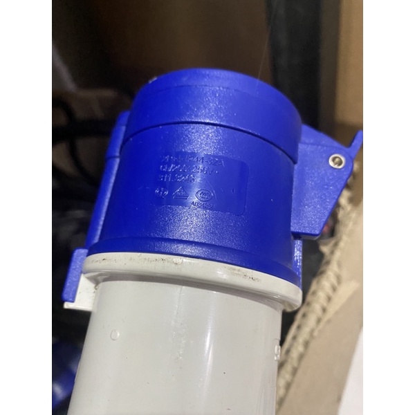 Bộ  ổ cắm di động SCAME 32A, 2P+E, IP44 -hàng chất lượng-sản xuất tại Ý  Bao gồm dây