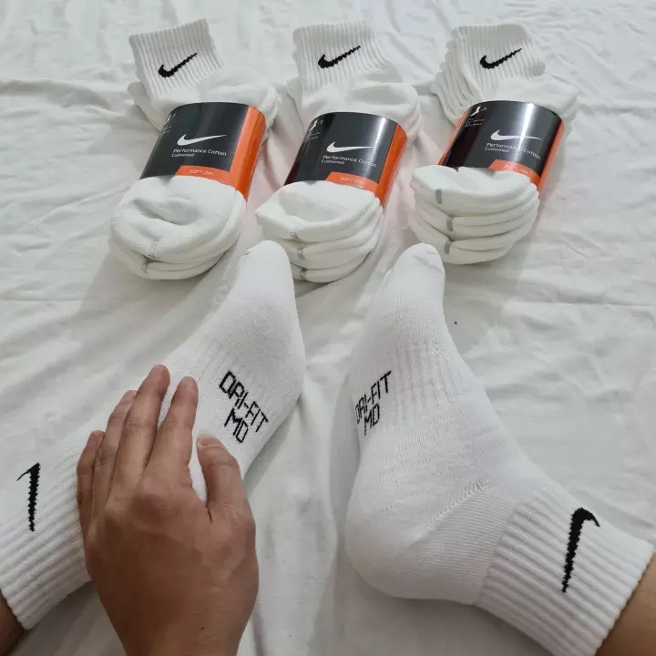 Vớ Nike Dri-fit trắng/đen
