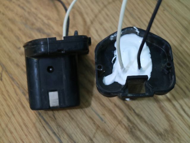 Pin hitachi 12v 4Ah li ion