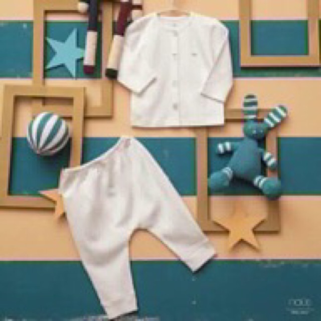 Bộ nous thu đông  cài thẳng peptit