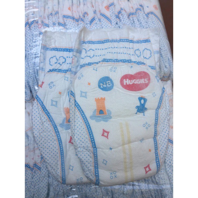 Bỉm dán Huggies size nb/30 miếng 123