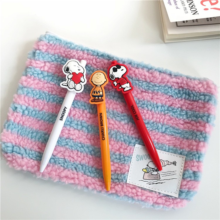 Bút gel mực đen có hình chú chó Snoopy dễ thương