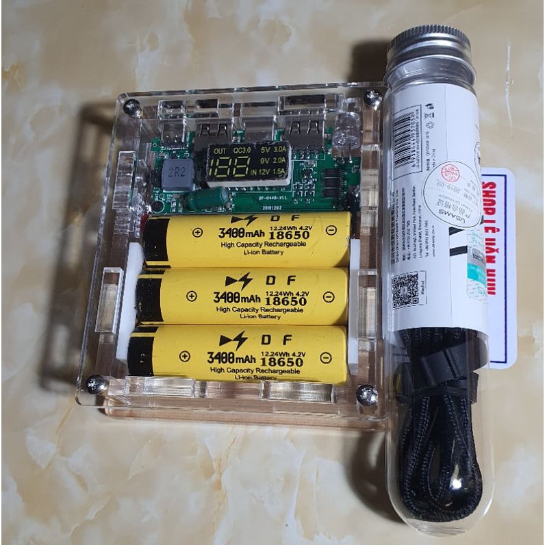 Sạc dự phòng 3 pin 18650