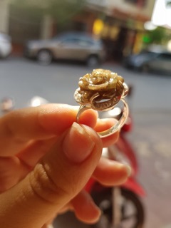 Nhẫn bạc hoa mẫu đơn saphia