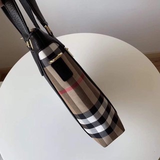 TÚI BURBERRY CÔNG SỞ