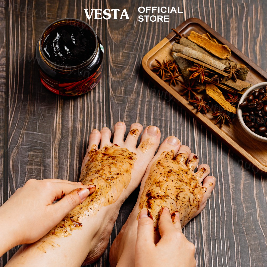 Tẩy Da Chết ☘𝑭𝒓𝒆𝒆𝒔𝒉𝒊𝒑☘ Tẩy Tế Bào Chết Toàn Thân Exclusive Belarus Chiết Xuất Quế Hồi & Cafe (380ml) | BigBuy360 - bigbuy360.vn