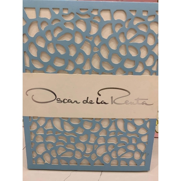 Búp bê Barbie Oscar dela Renta nude