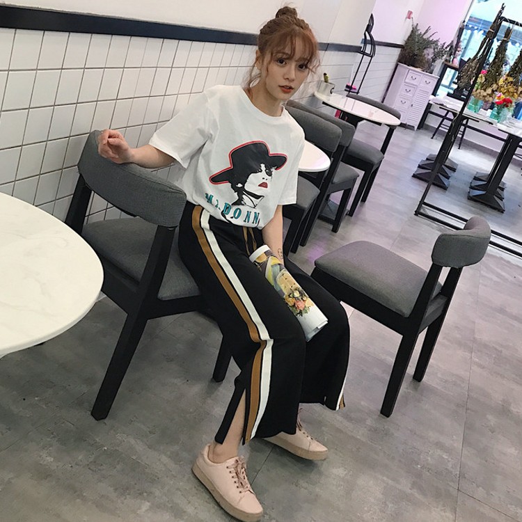 [Có sẵn] Set quần lửng ống loe và áo thun cá tính #028 | BigBuy360 - bigbuy360.vn