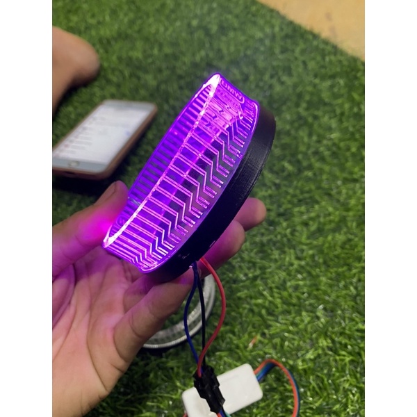 Vòng 3d đổi mầu gắn bi titan 3.0