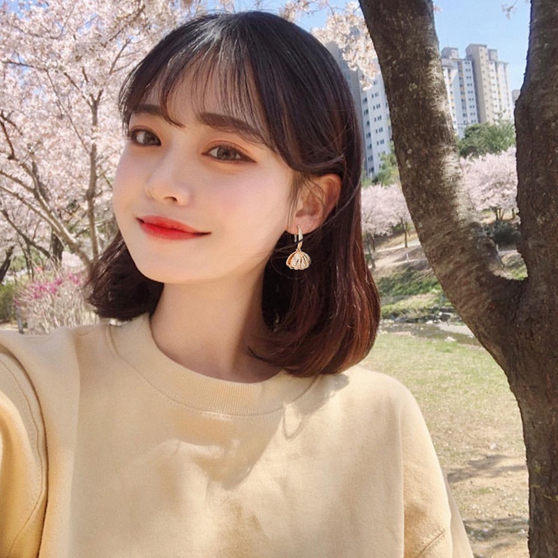 Bông tai trang trí hình vỏ sò đính đá zircon phong cách Hàn Quốc