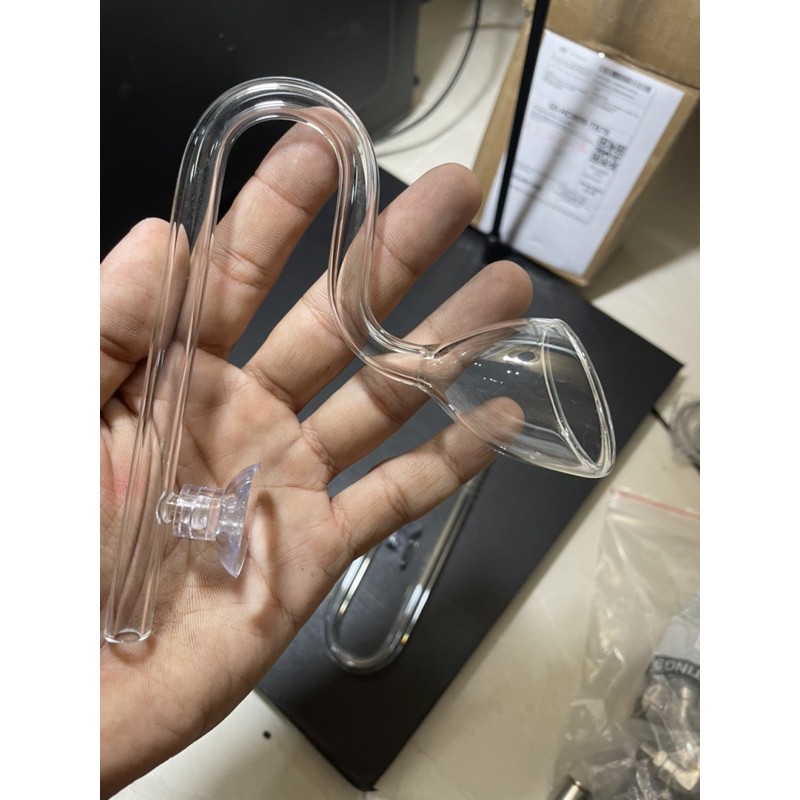 In Out thuỷ tinh f9( tặng chổi)