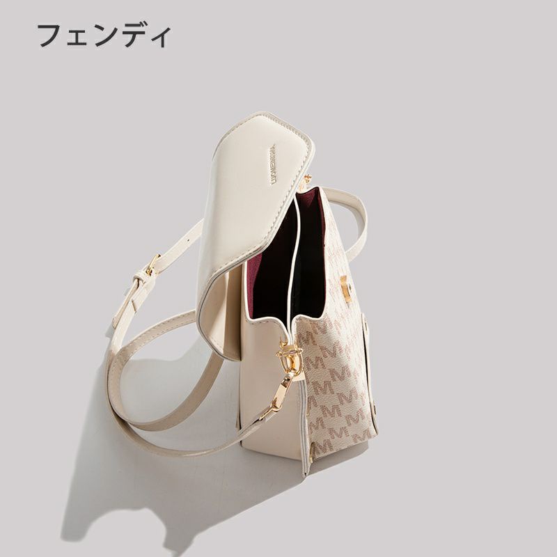 Túi đeo chéo tặng kèm móc thỏ