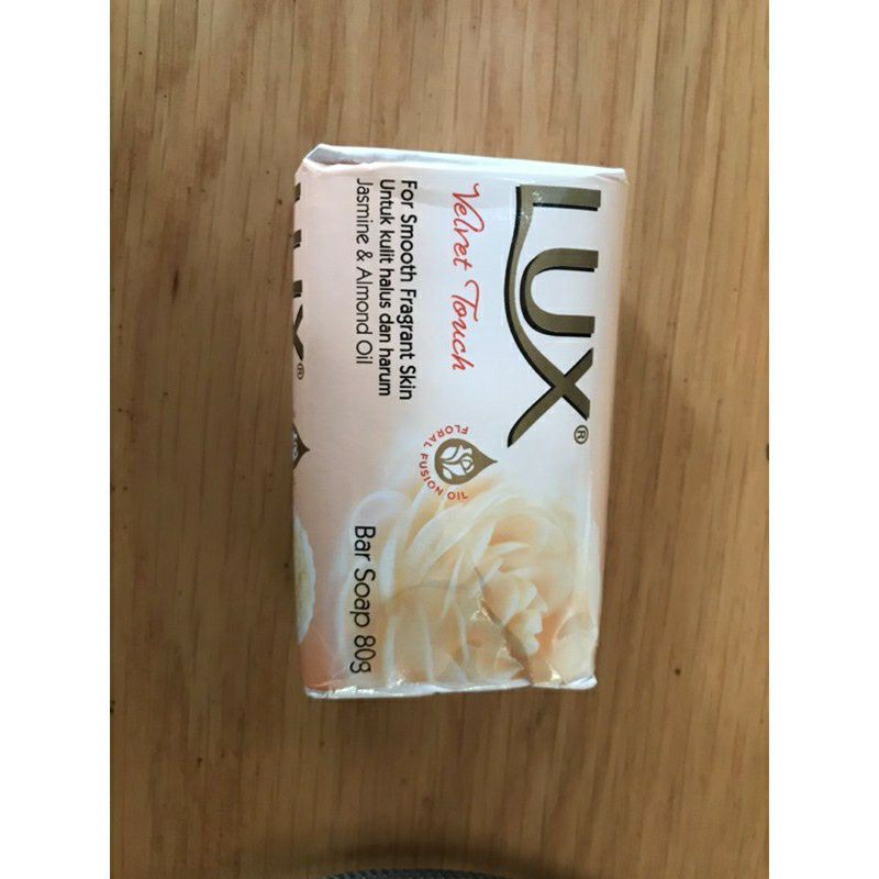 xà phòng tắm lux bánh 80g màu xanh- hồng- tím- vàng