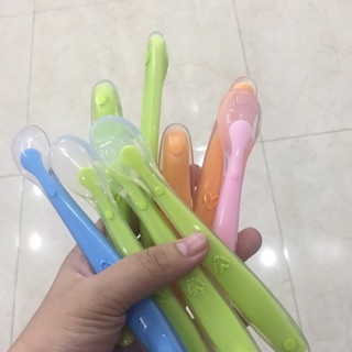 Comboo sỉ 20 thìa silicon thái nhặt đều màu
