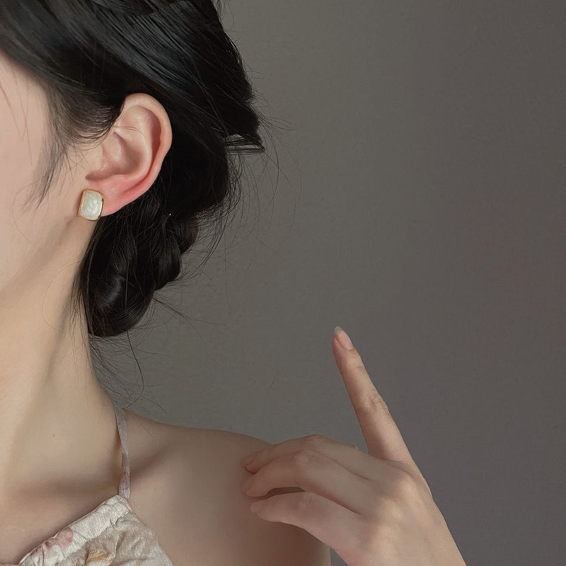 Khuyên Tai Dạng Vòng Hình Chữ C Đơn Giản Thời Trang Vintage Cho Nữ