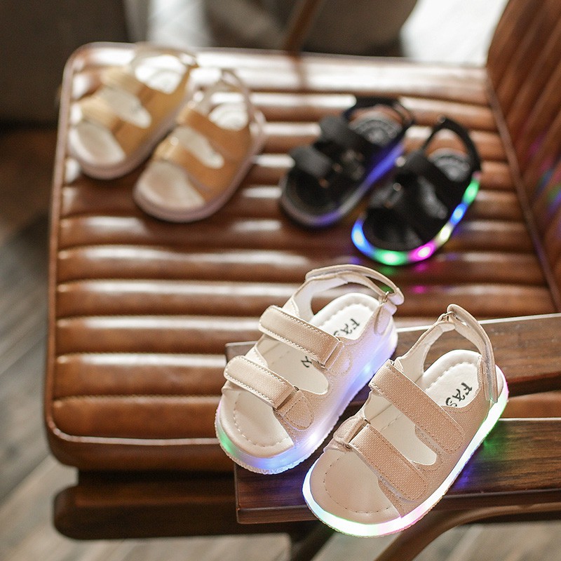 Giày sandal da đế đèn LED độc đáo thời trang cho bé