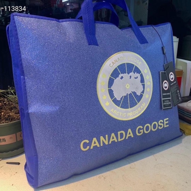 Chăn lụa hè Canada Goose